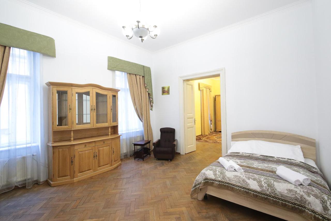 Pro Apartments 12213 Львів Екстер'єр фото
